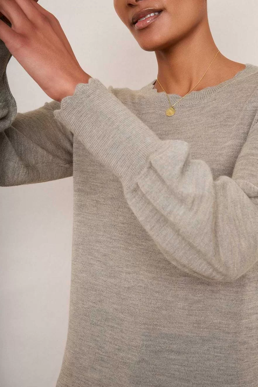 WYSE London Knitwear-Fleurine Scallop Jumper - Mushroom