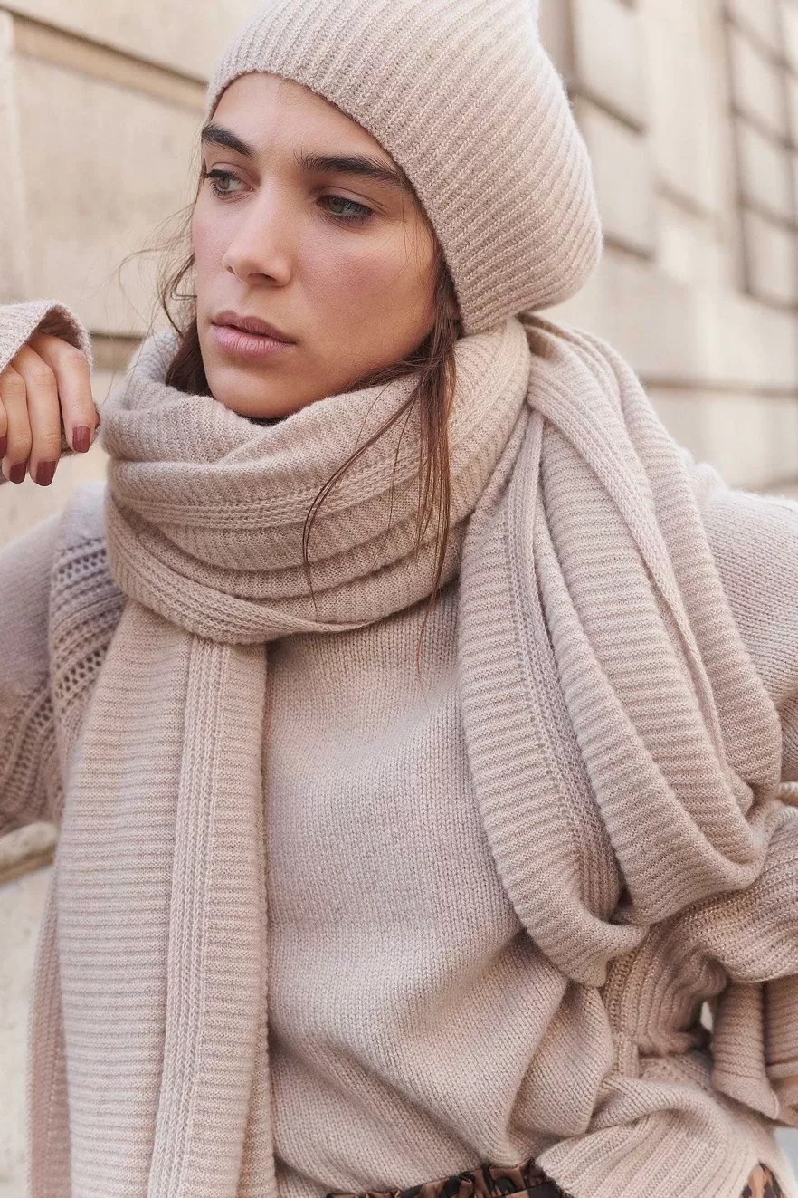 WYSE London Accessories & Shoes-Rosie Cashmere Hat - Champagne